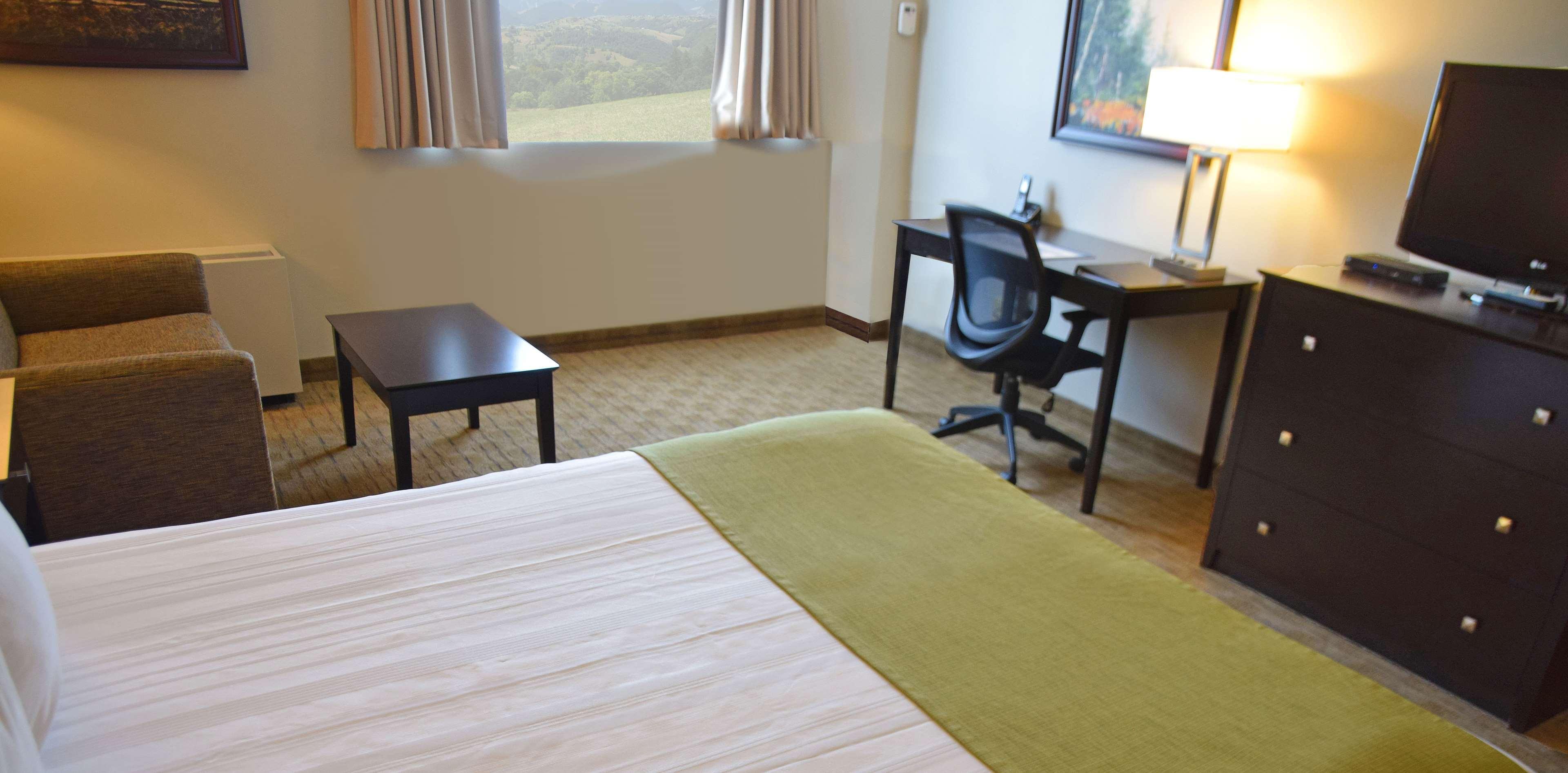 Best Western Pembroke Inn & Conference Centre Екстер'єр фото
