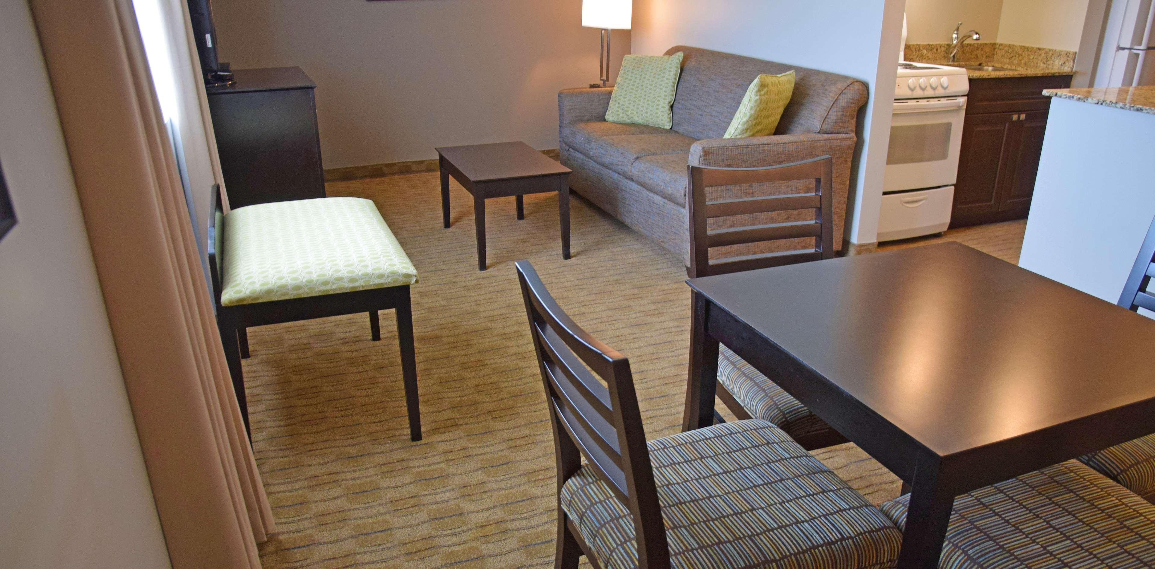 Best Western Pembroke Inn & Conference Centre Екстер'єр фото