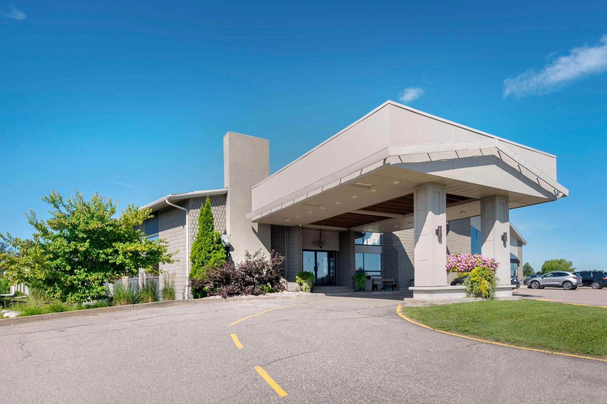Best Western Pembroke Inn & Conference Centre Екстер'єр фото